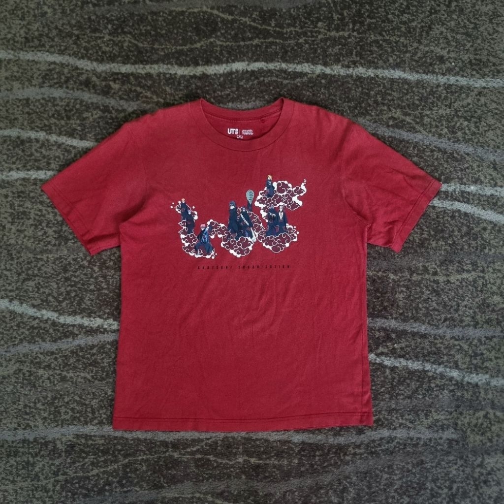Kaos Uniqlo x Naruto