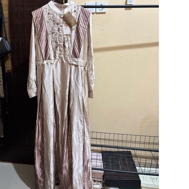 DRESS VAIA ATELIER SIZE M