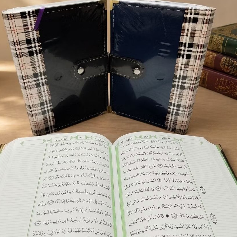 alquran makna poket kertas putih