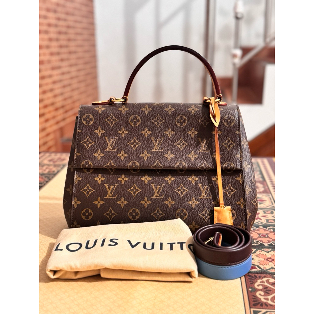 LV clunny authentic 2018 + dustbag + box