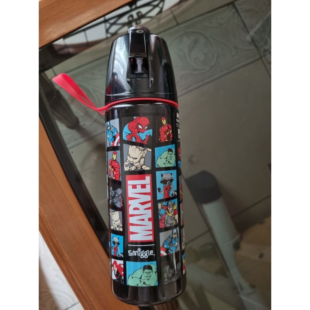 Smiggle Marvel Botol Minum
