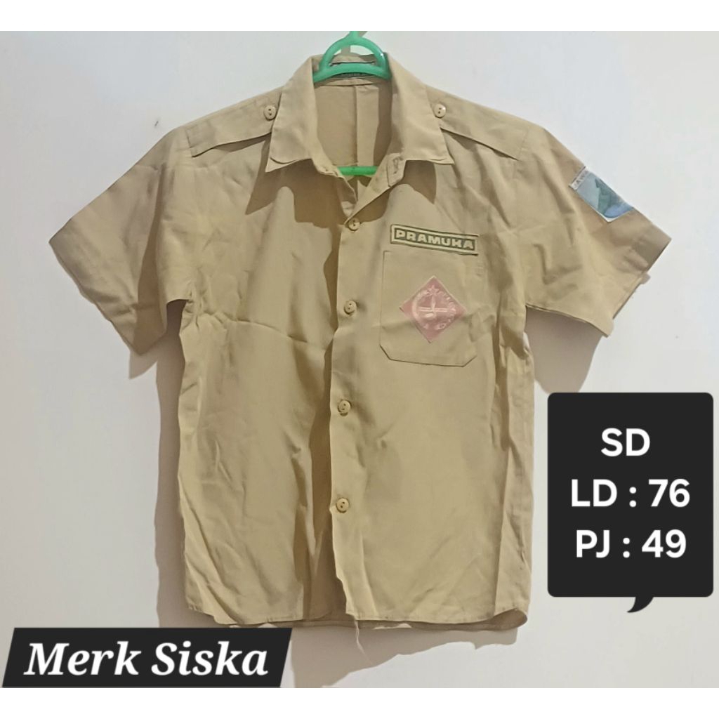 Preloved seragam sekolah SD-SMA/Pl Seragam Pramuka-Seragam Putih