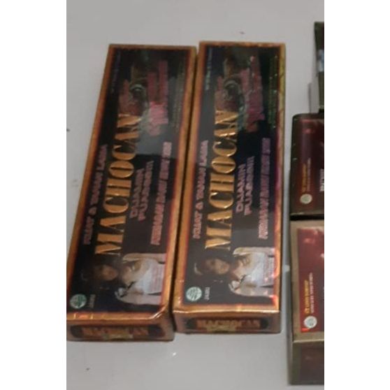 Kotak Pensil Warna Hitam Coklat Karakter machocan