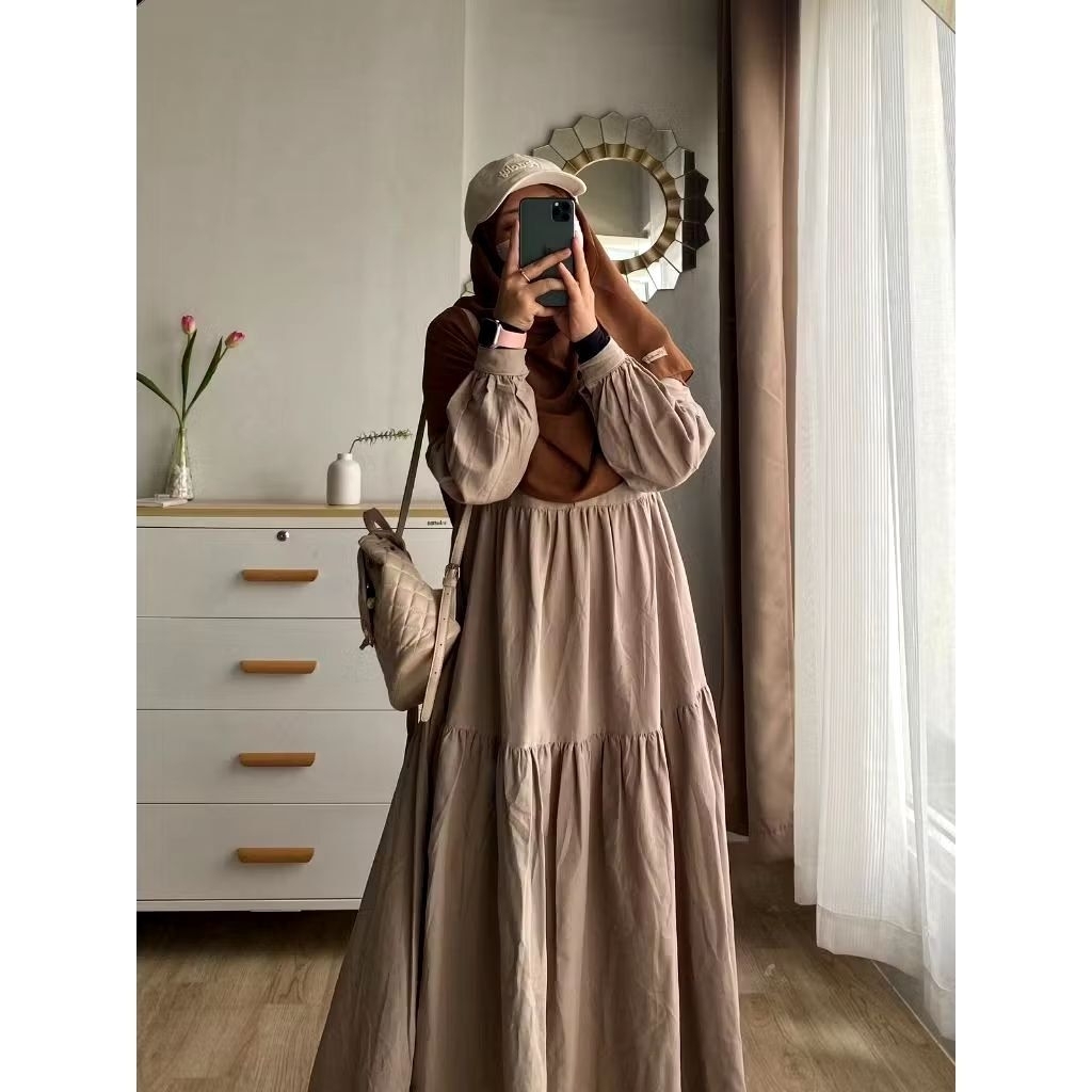 [PRELOVED] ELEA DRESS BY MIANA DAILY | PORTABELLA | SIZE S