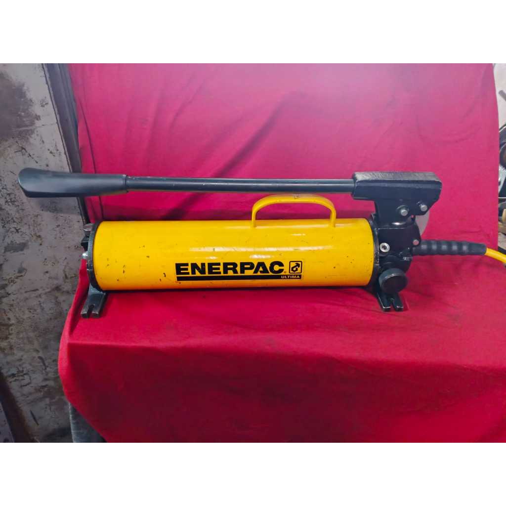Hydraulic Jack ENERPAC P80 700BAR/10000PSI