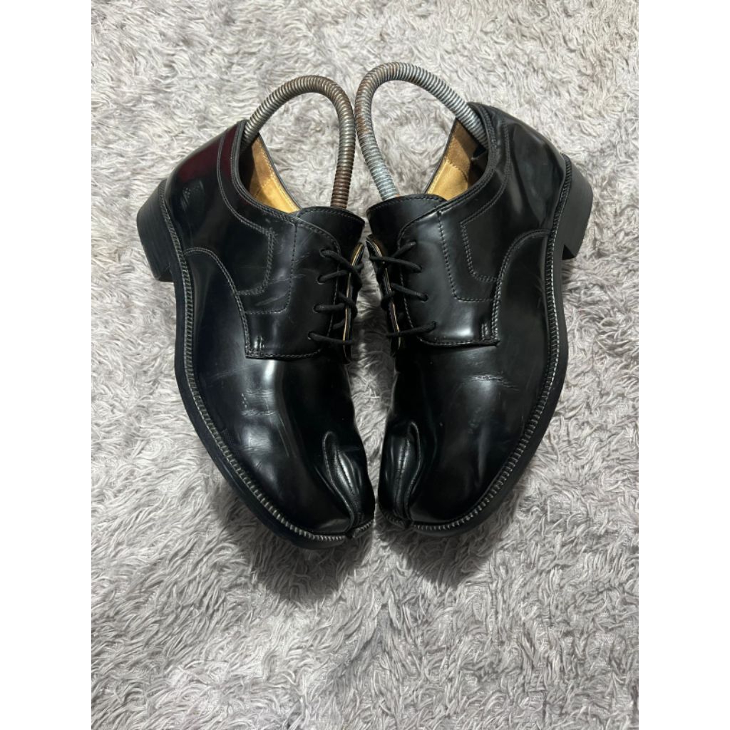 sepatu maison margiela tabi patent leather size 36/23cm made in italy