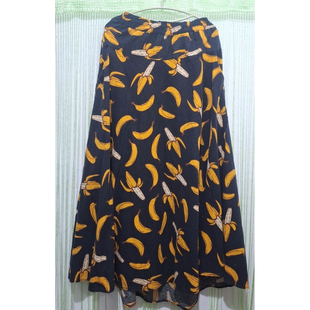 rok panjang maxi wanita jumbo motif pisang warna hitam, big size