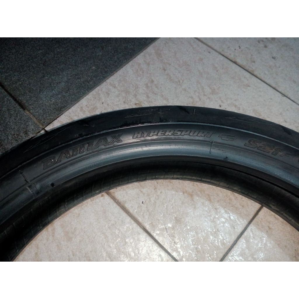Ban Bridgestone Battlax Hypersport S21F