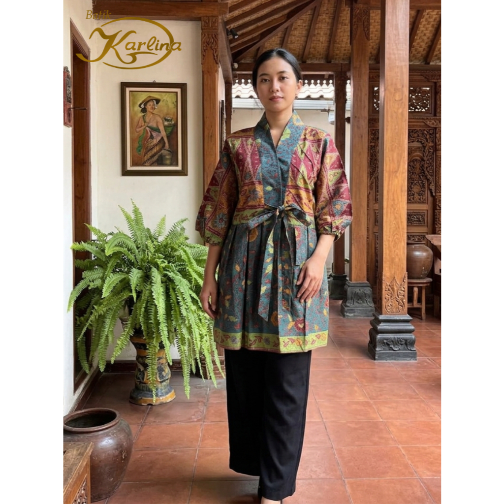 Tunik Batik kombinasi Wanita/Atasan Kerja Wanita BATIK KARLINA SOLO