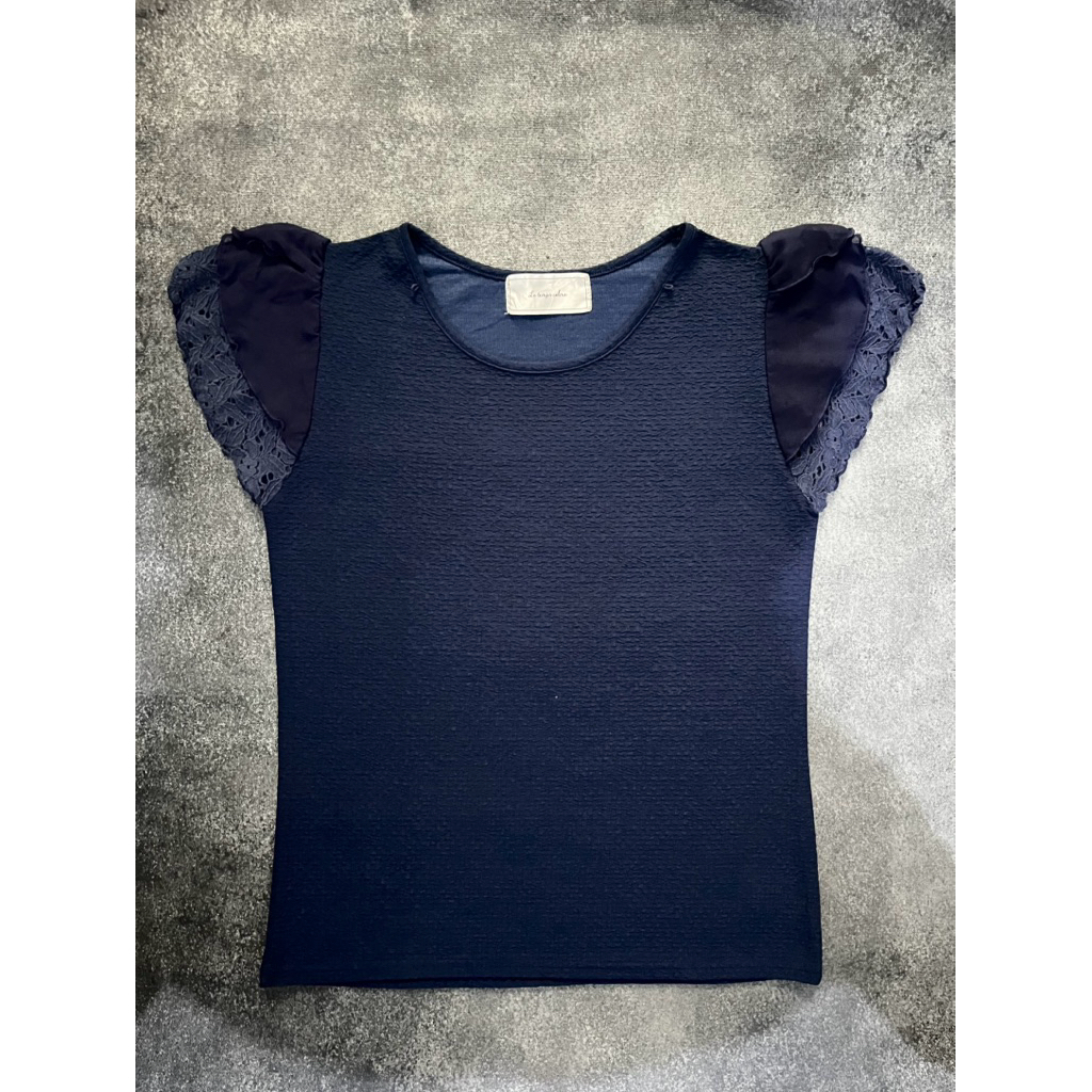 Preloved Flutter Blouse