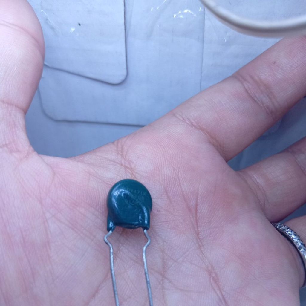 Varistor 10V471K 470V