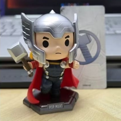 Pop mart Marvel Avangers - Thor