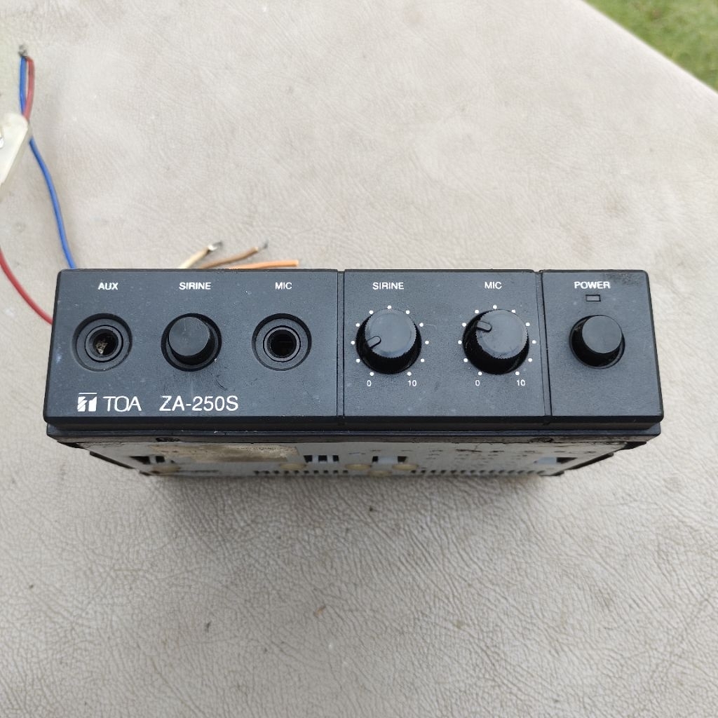 Car Amplifier TOA ZA-250S power Amplifier mobil