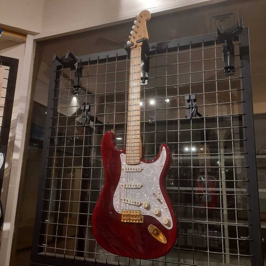 Fender Japan Richie Kotzen Stratocaster Transparent Red Burst 2017