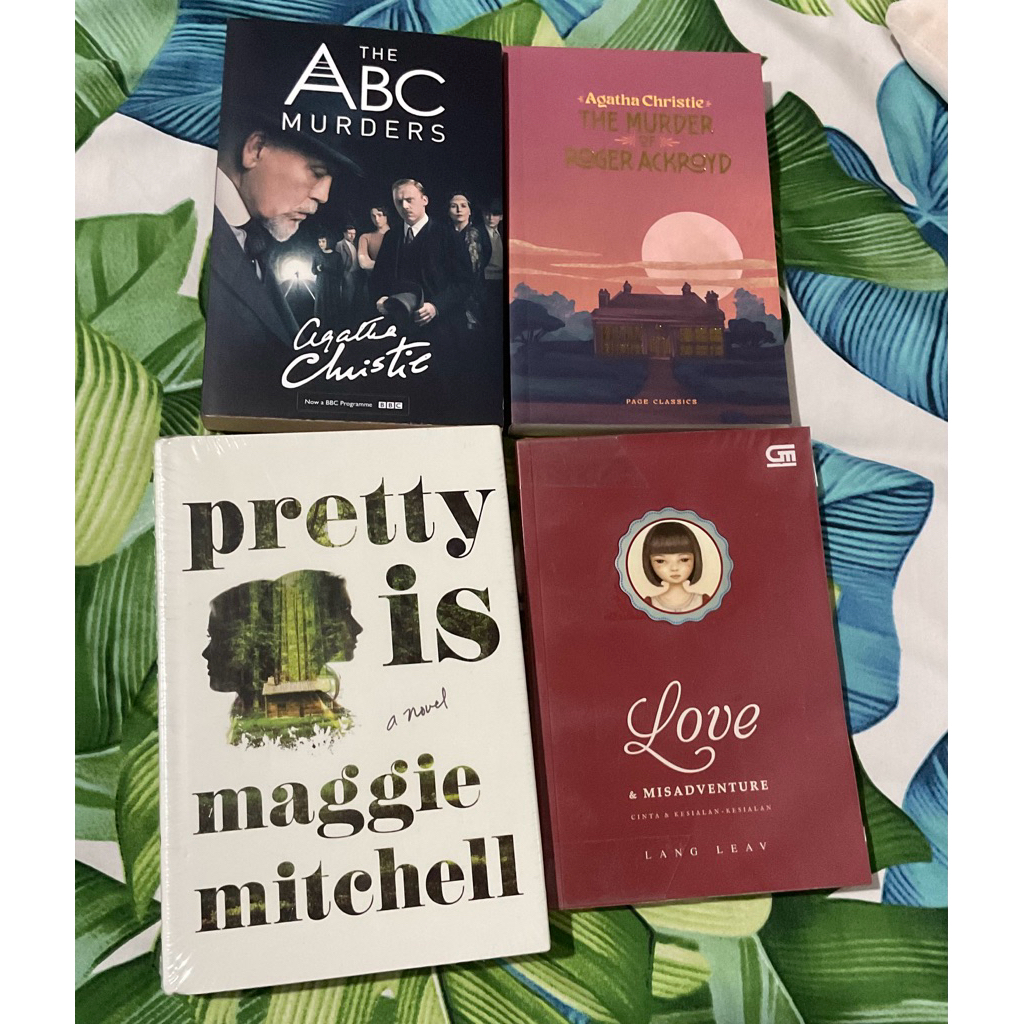 [READ DESCRIPTION] Agatha Christie The ABC Murders The Murder of Roger Ackroyed