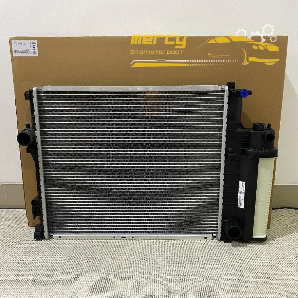 RADIATOR BMW E34 E36 518i
520i 525i M50 ORIGINAL BMW GERMANY 17101728769