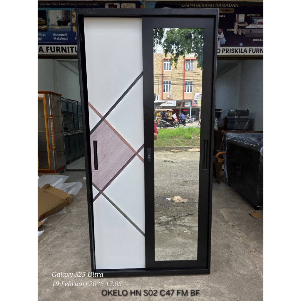 Lemari Pakaian Sleding Okelo uk 90