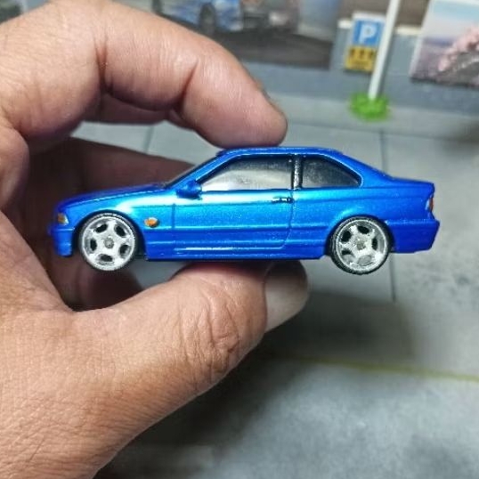 maisto BMW 328i 1/64 custom