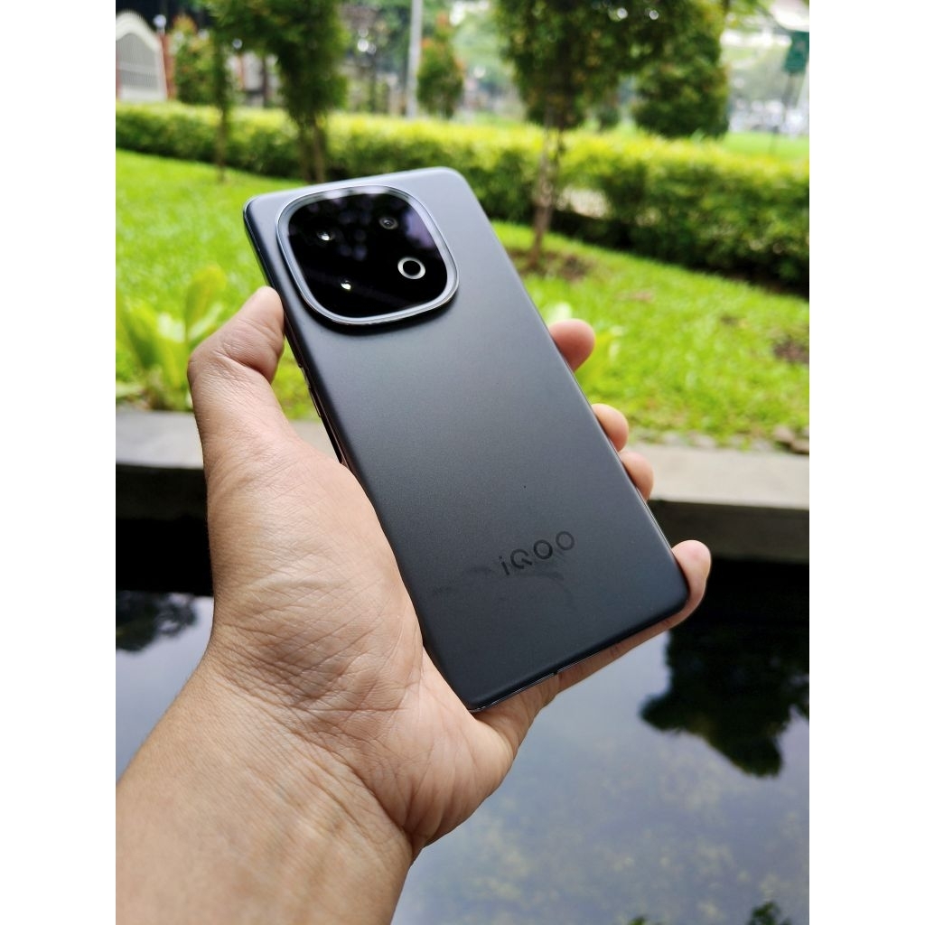 iqoo 13 12/256 snapdragon 8 elite