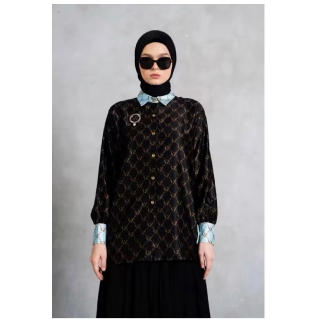 PL monogram two tone shirt black blue by Vivi Zubedi.