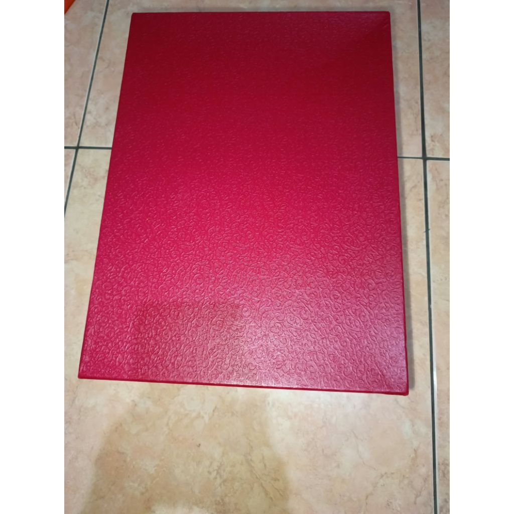 Kotak Kado Hampers Gift Box Souvenir + Kain Bludru + Bantalan Uk 36cmx25cmx8cm SESUAI FOTO