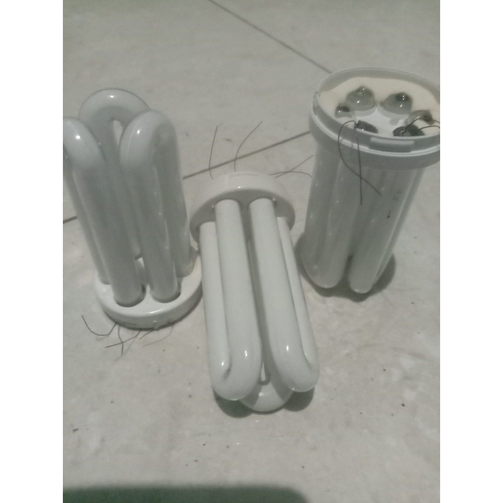 KACA LAMPU 3U CABUTAN CAHAYA PUTIH