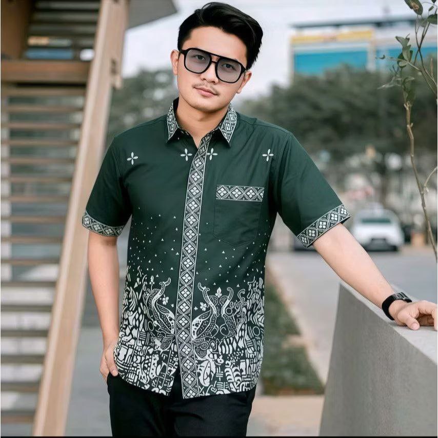 KEMEJA BATIK PRIA LENGAN PENDEK EMERALD GREEN