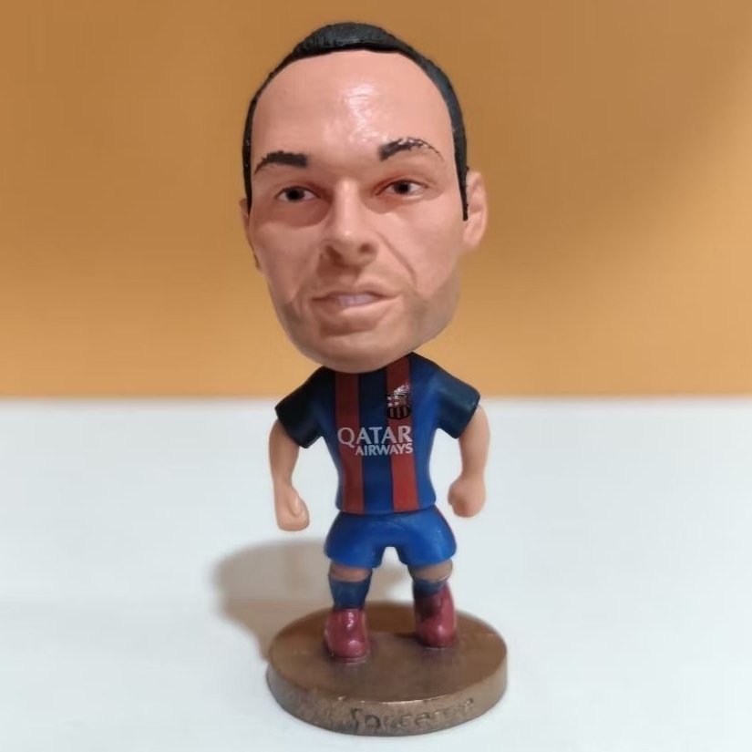 Action figure Andres Iniesta FC Barcelona 2016/2017 soccerwe
