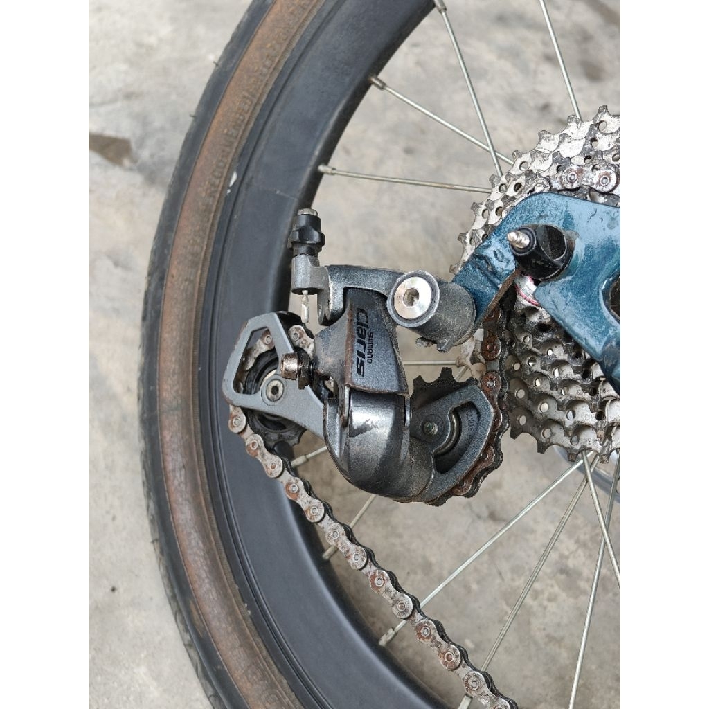 RD Shimano Claris 8 speed include rantai
