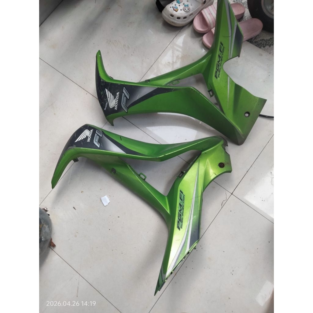 sayap Supra 125 helm in original