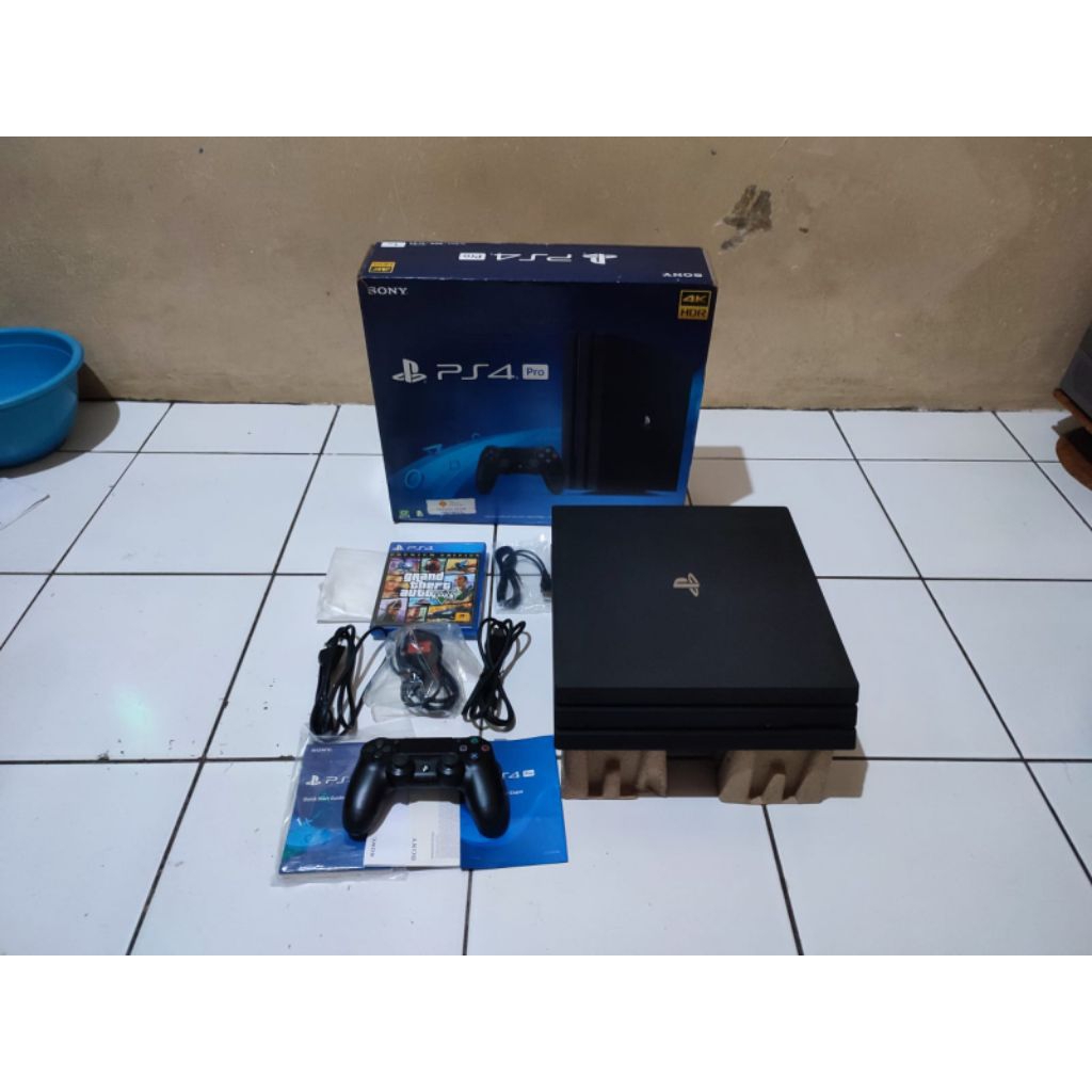 Ps4 Pro CUH 7218B Bekas garansi resmi
