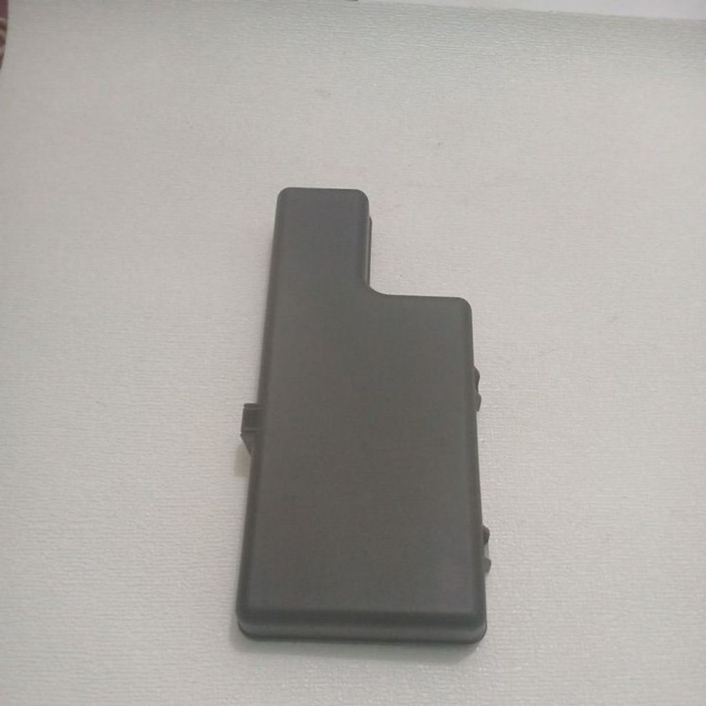 TUTUP BOX SEKRING MOBIL TOYOTA INNOVA. FORTUNER.HILUX ORIGINAL