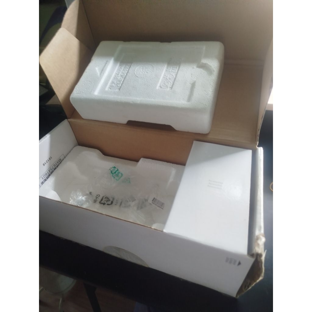 Proyektor LG CineBeam PH450UG