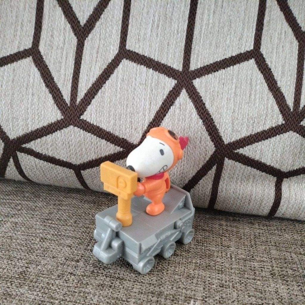Mainan Anak Action Figures Snoopy Nasa, Preloved Atau Second