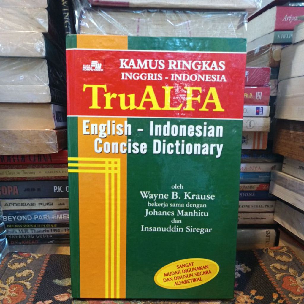 kamus ringkas trualfa English Indonesian concise dictionary
