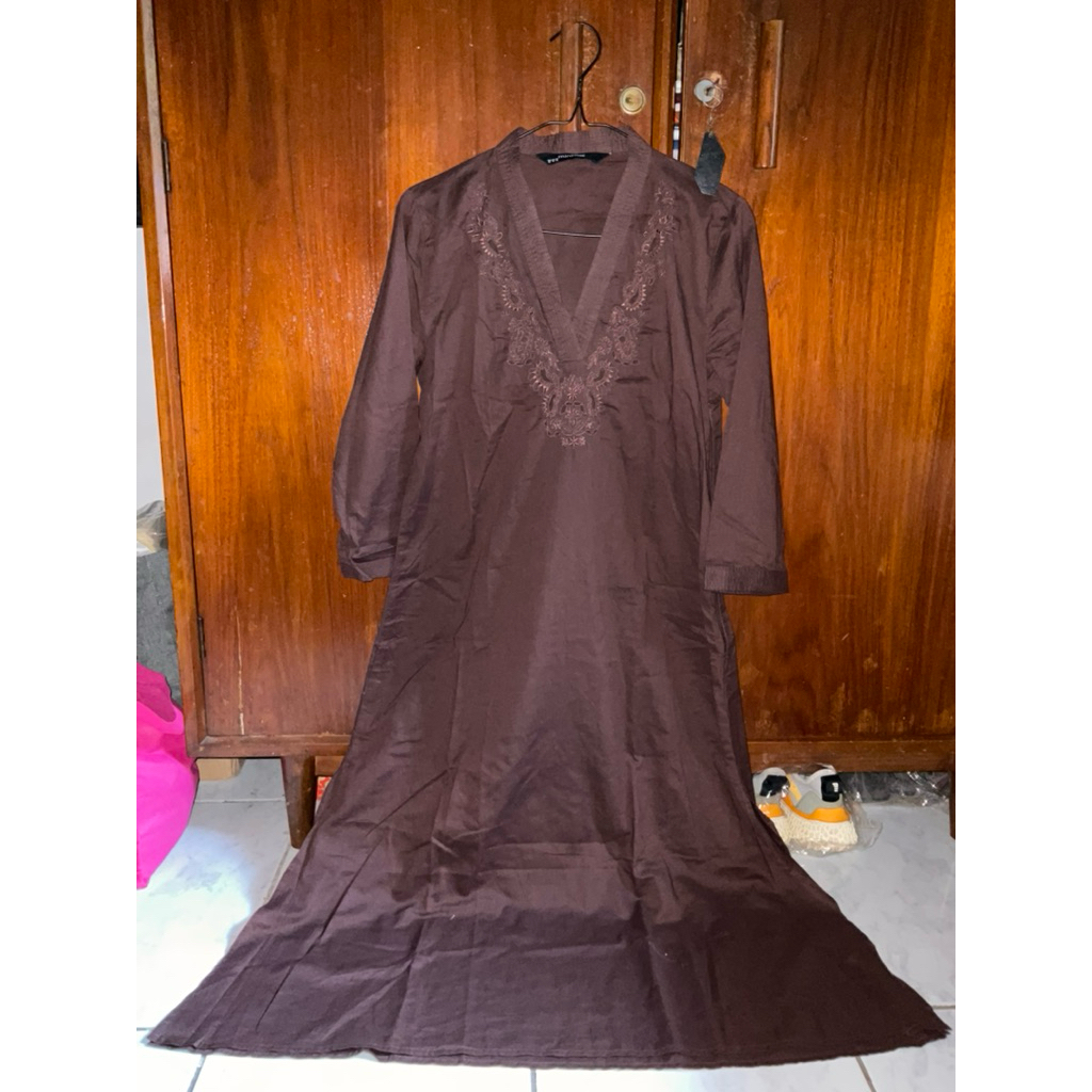 PL tunik coklat minimal