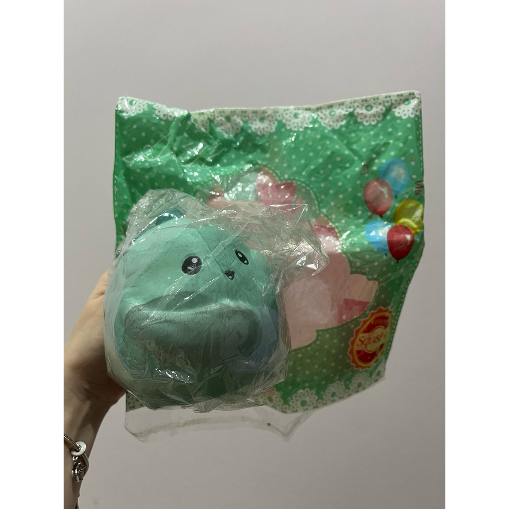 squishy dino (preloved)