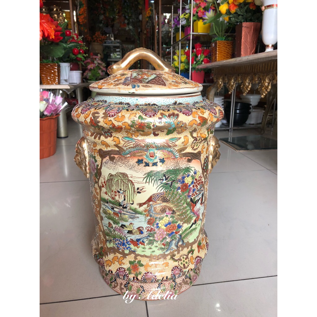 Guci Antik Tempat Beras