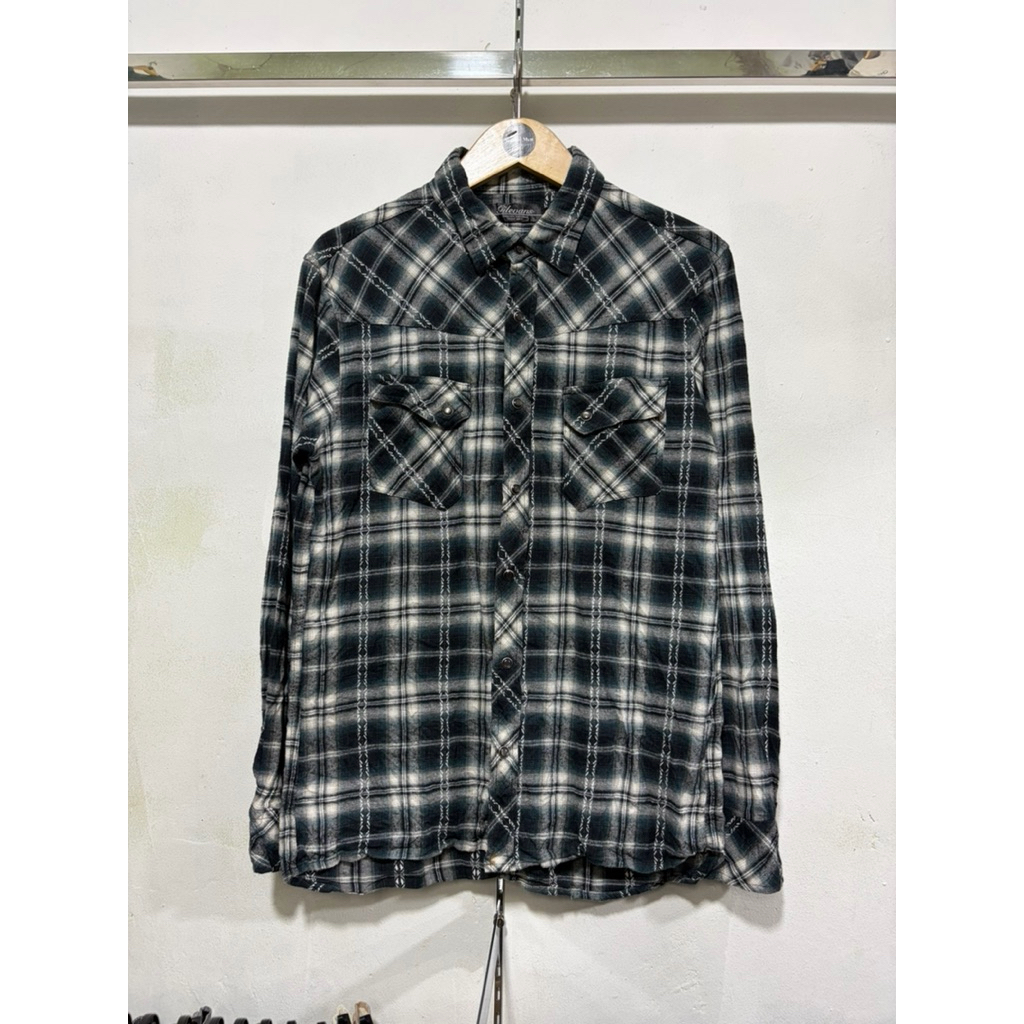 kemeja flanel GILEVANS