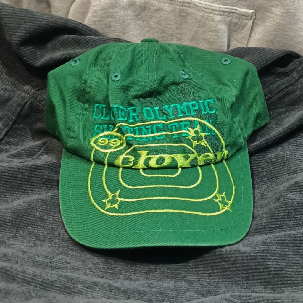 Preloved C. O. S. T. DOUBLE GREEN HAT by 99CLOVER