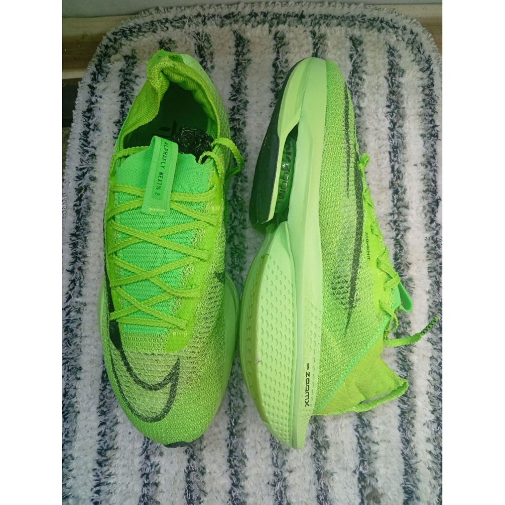 sepatu second branded running 43