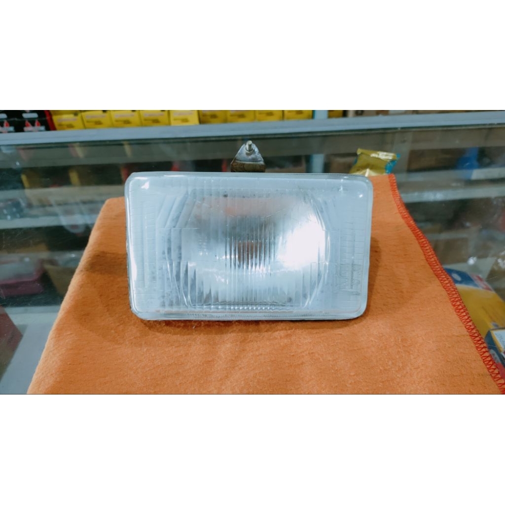 Lampu Depan Astrea C800