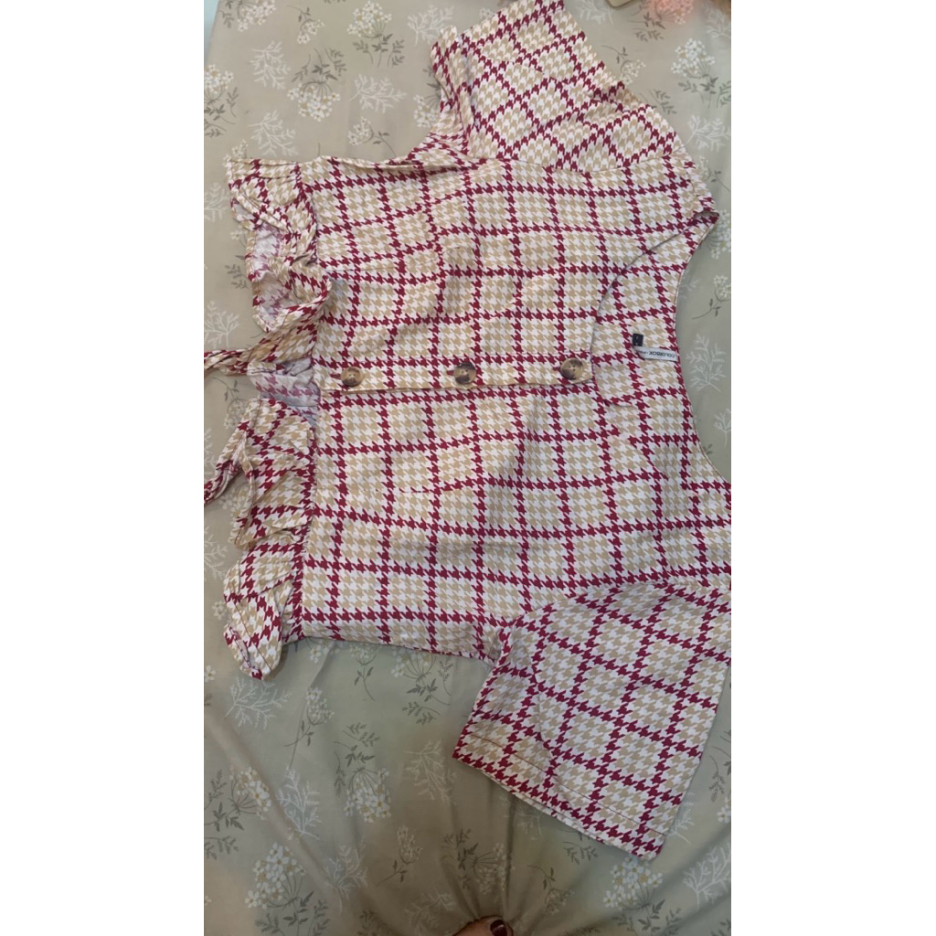 PRELOVED TOP COLORBOX