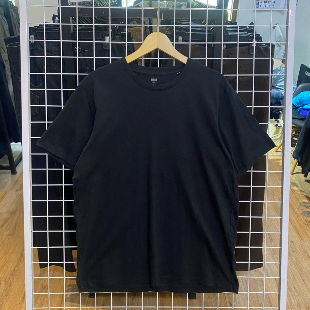 Uniqlo Supima Tee. #Ks1398
