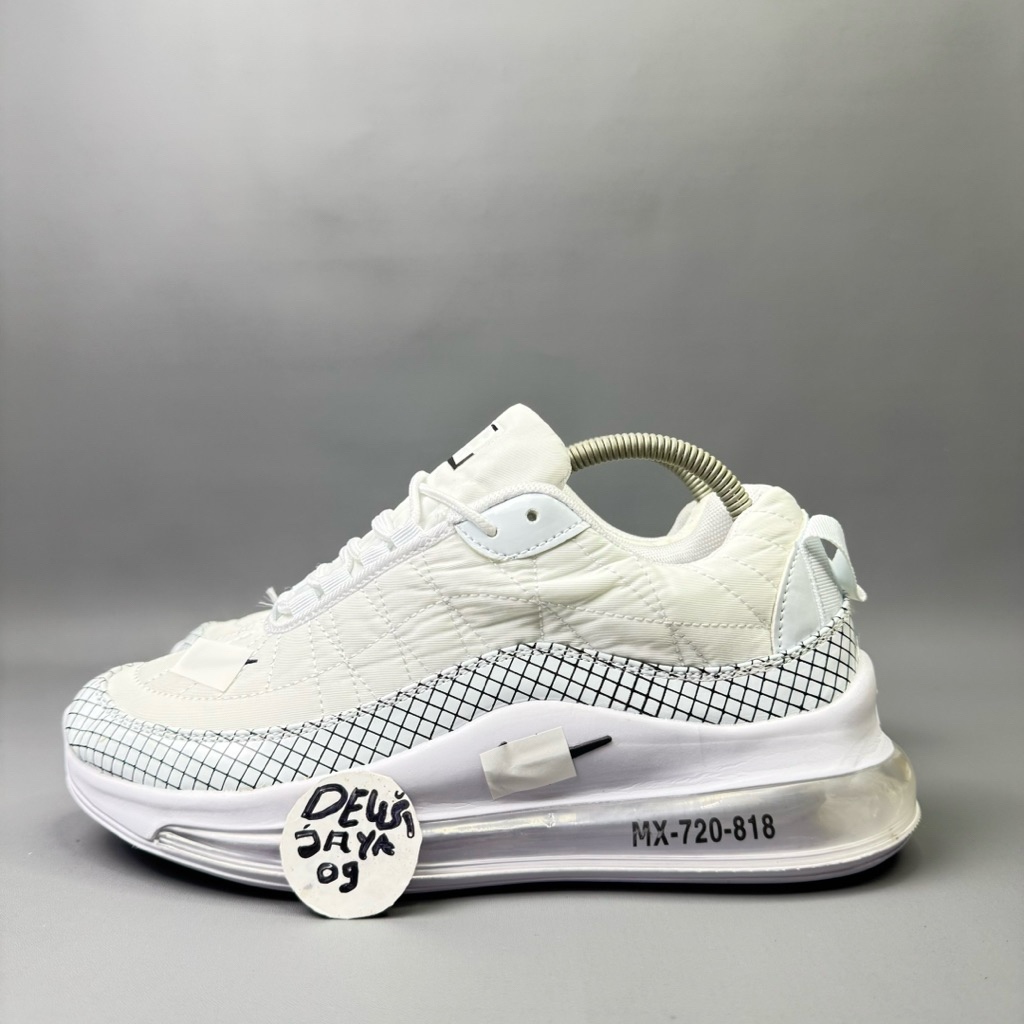 SEPATU SNEAKERS AR MX 720-818 TERLARIS