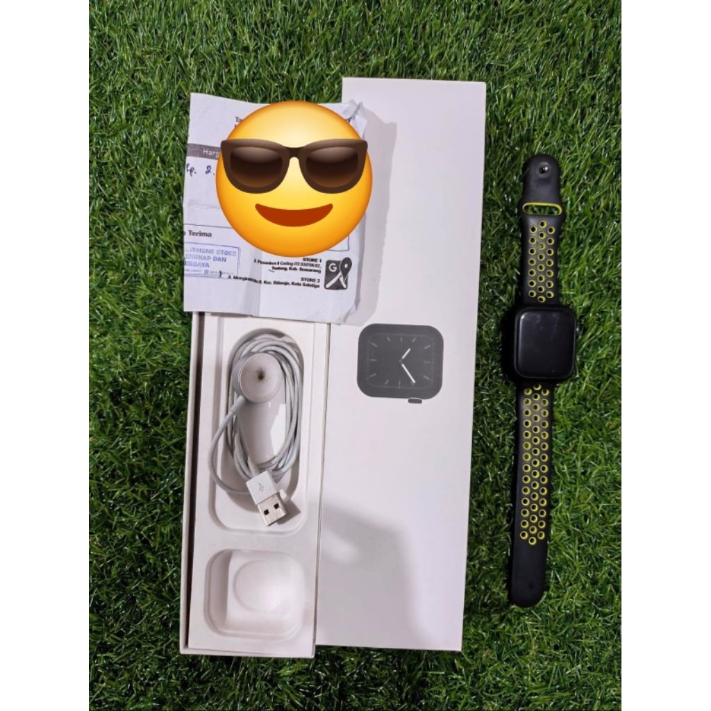 SECOND APPLE WATCH 4 (44mm)
