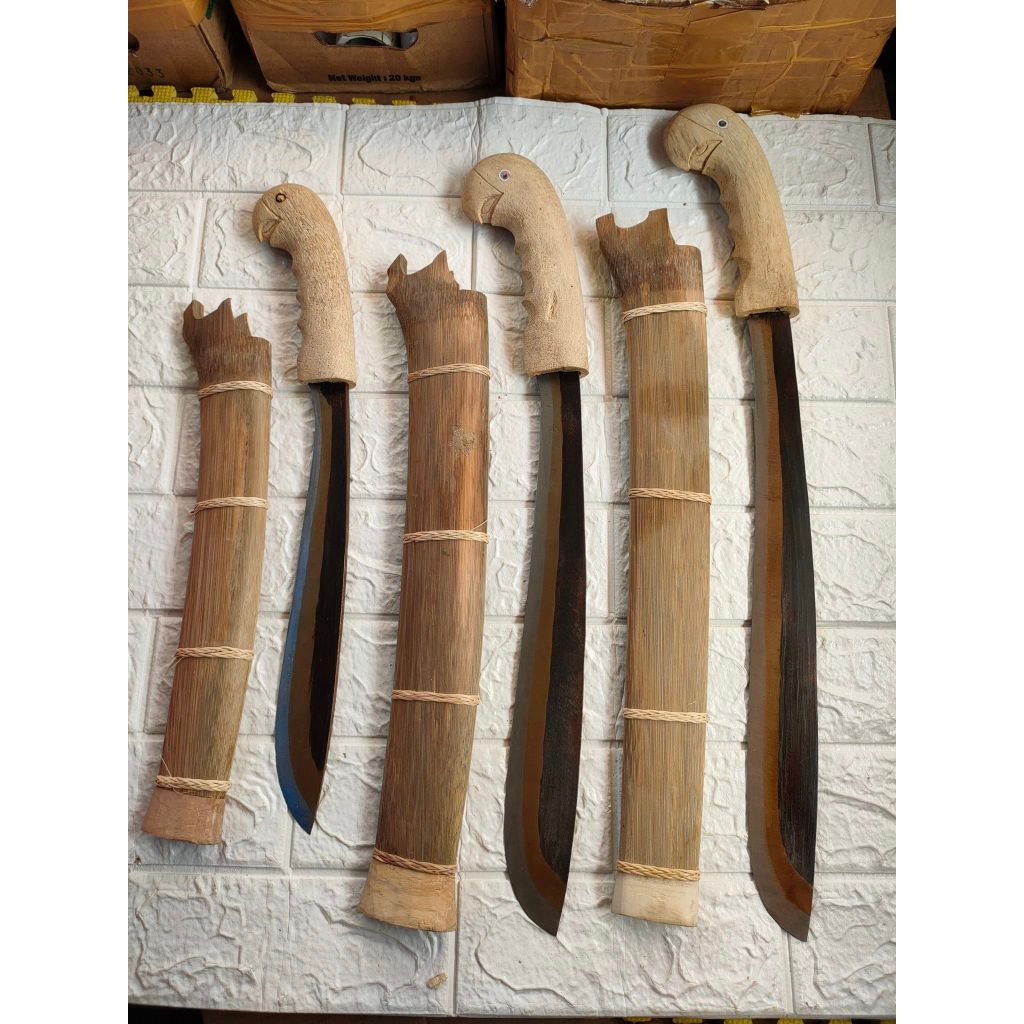 Pisau Khas Toraja Tebas Kayu Bambu