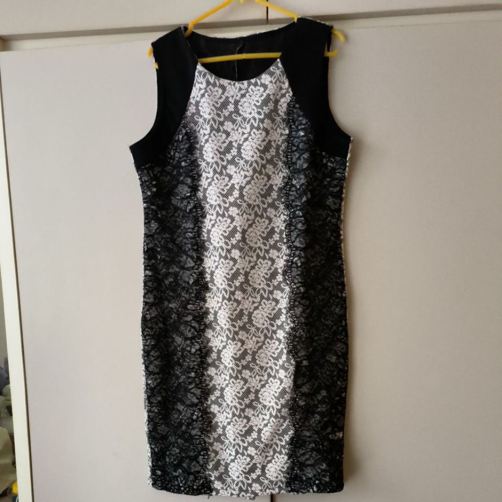 Preloved Sleeveless Dress