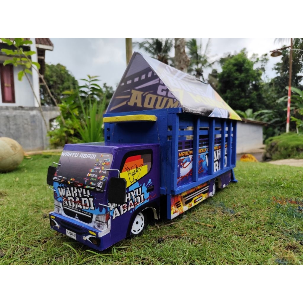 miniatur truk/minatur truk oleng/miniatur truk kayu jumbo/miniatur truk oleng kayu