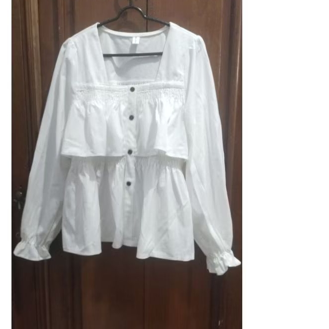 preloved white ruffle